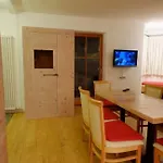 Aparthotel C'est La Vie 4*