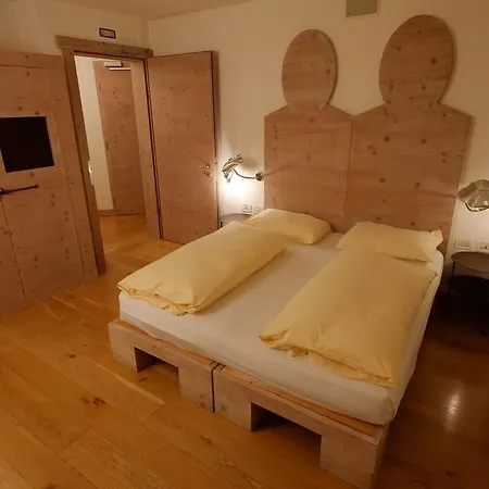 C'est La Vie Ξενοδοχείο με διαμερίσματα 4*