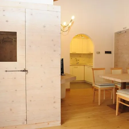 Ξενοδοχείο με διαμερίσματα C'est La Vie Λιβίνιο