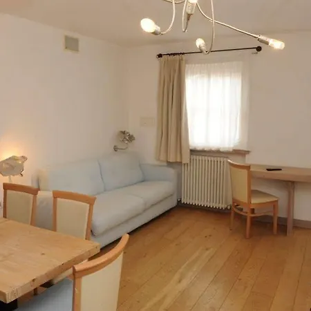 公寓式酒店 圣利菲小屋旅馆 利维尼奥