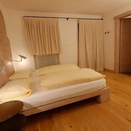 C'est La Vie 4* Λιβίνιο