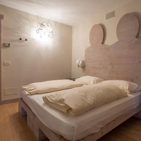 C'est La Vie Λιβίνιο