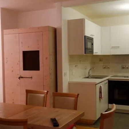 Ξενοδοχείο με διαμερίσματα C'est La Vie Λιβίνιο