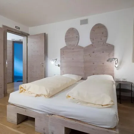 C'est La Vie Ξενοδοχείο με διαμερίσματα 4*